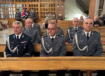 ▲	Eucharystia z udziałem stalowowolskich policjantów.
