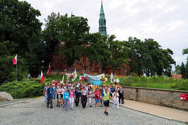	Wyjście jednej z grup  na trasę.