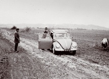 Legendarny volkswagen garbus, którym brat Andrew van der Bijl w ukrytych schowkach przewoził Biblie za żelazną kurtynę.