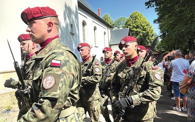 Bielscy komandosi od 30 lat przybywają do MB Rychwałdzkiej. 