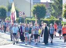 	Był czas na śpiew i modlitwę.