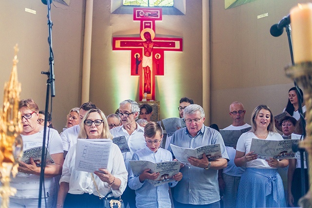 	Wydarzenie zakończyło się koncertem uwielbienia w kościele Bożego Ciała.