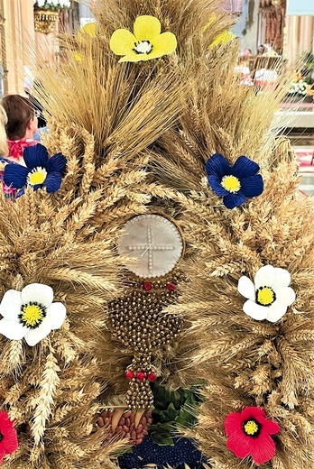 Zostaną pobłogosławione także wieńce żniwne.