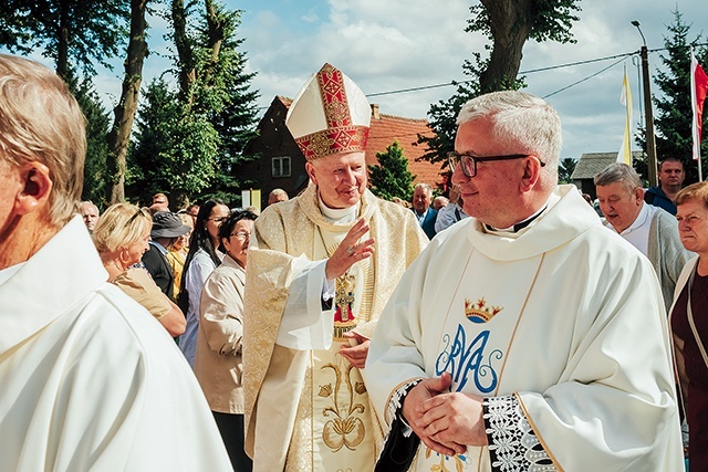 Na tradycyjnym świętowaniu zgromadziło się kilka tysięcy wiernych.