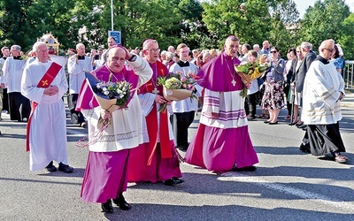 Biskupi i wierni, Polacy i Czesi, modlili się razem w Cieszynie.