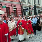 Raz w roku relikwiarz wynoszony jest na ulice Lublina.