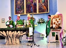 ▲	Materialną pamiątką spotkania jest ikona błogosławionych Ulmów.