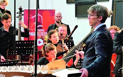 ▲	Profesor wystąpi w tej edycji festiwalu z Goldberg Baroque Ensemble.