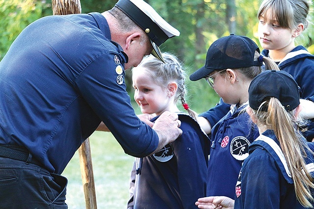 Gromada zuchowa BHB i Drużyna Białych Wilków zapraszają chętnych nastolatków w swoje szeregi. Na zdjęciu biwak zuchów z Gromady Białego Wilka, który odbył się w minione wakacje.