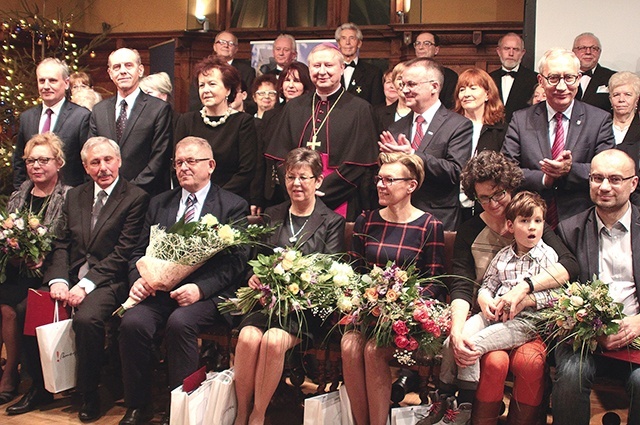 Wielka rodzina zaangażowanych powiększa się co roku.