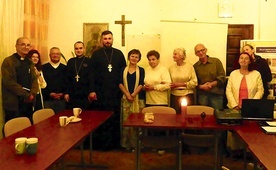 	Uczestnicy „Rozmowy ekumenicznej” z gośćmi.