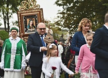 Na uwagę zasługują nie tylko nowe relikwie, obecność młodzieży, ale też ilość osób, które przyjechały. W ocenie kustosza przybyło ich tyle, co przed pandemią.