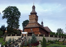 Zabytkowa świątynia łodygowicka.