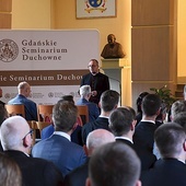 Wykład inauguracyjny wygłosił ks. dr Krzysztof Drews.