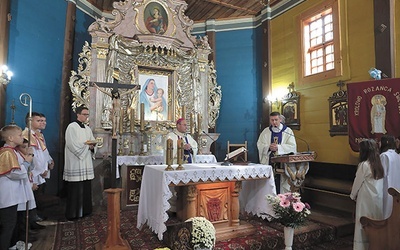 Wizerunek poświęcił prymas Polski abp Wojciech Polak.