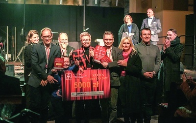 	W zeszłym roku główną nagrodę zdobyła grupa Przebudzeni z Ostródy ze spektaklem „Szatnia”.
