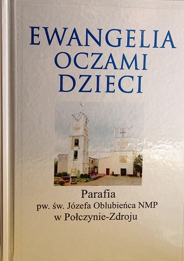 Unikatowy tom zawiera kilkadziesiąt dziecięcych obrazków.