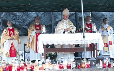 Eucharystię koncelebrował ordynariusz.