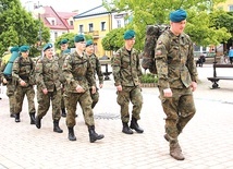 XXVIII Marsz „Konary 2023” poprowadził komendant tarnobrzeskiego „Strzelca”.