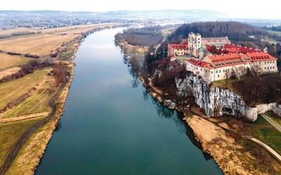 Wisła przy opactwie benedyktynów w Tyńcu.