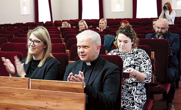 Konferencja odbyła się w auli Akademii Handlowej Nauk Stosowanych.