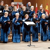 Śpiewacy z parafii pw. Najświętszej Maryi Panny w Zalesiu Dolnym otrzymali brązowy dyplom w kategorii chórów mieszanych.