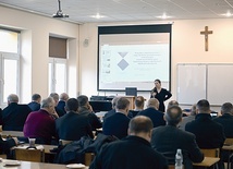 	Konferencja szkoleniowa odbyła się w seminarium w Koszalinie.