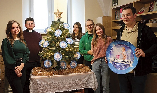 Oazowicze i ks. Paweł Krasiński zapraszają do włączenia się w inicjatywę.