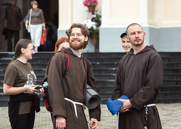 „Zwiastuj!” Rób to na tyle, na ile pozwalają ci twoja sytuacja, umiejętności, odwaga. Od tego, jak będziesz żyć, zależy, na ile inni uwierzą w Jezusa.