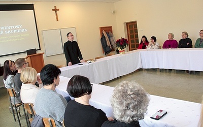 Konferencja ks. Szauera wprowadziła zgromadzonych w lectio divina.