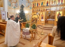 	Liturgia bożonarodzeniowa w greckokatolickiej cerkwi w Legnicy.