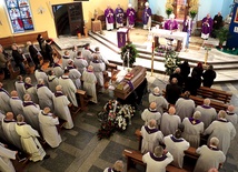Był to 10. pogrzeb duchownego diecezji płockiej w tym roku.