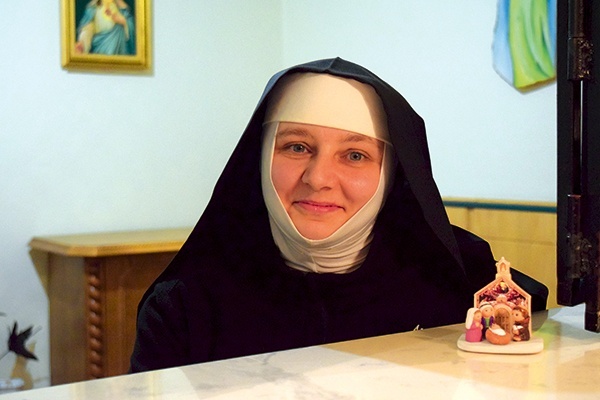 Siostra Paulina Kaczmarek wierzy w siłę tej modlitwy.