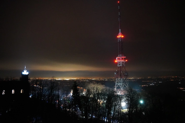 W Nowy Rok na szczycie Ślęży