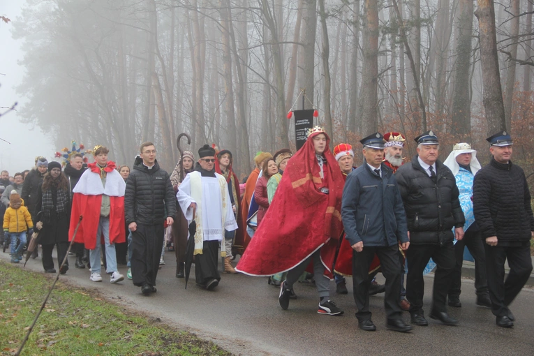 Orszak w Nowej Jastrząbce