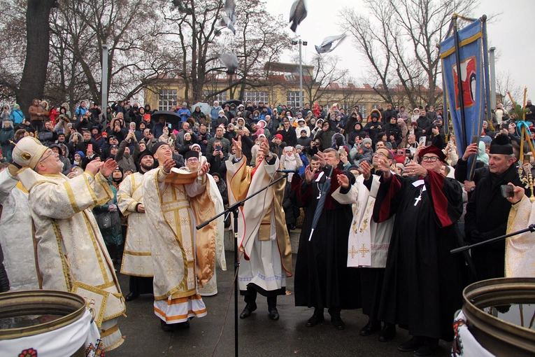 Święto Jordanu u grekokatolików - ekumeniczna ceremonia nad Odrą