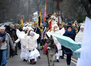 Tłumy oddały pokłon Królowi wszechświata