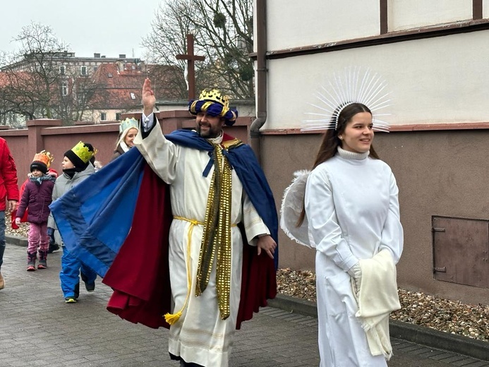 Orszak Trzech Króli we Wrocławiu-Leśnicy 2024