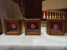 Relikwie błogosławionych kapłanów w Brzegu