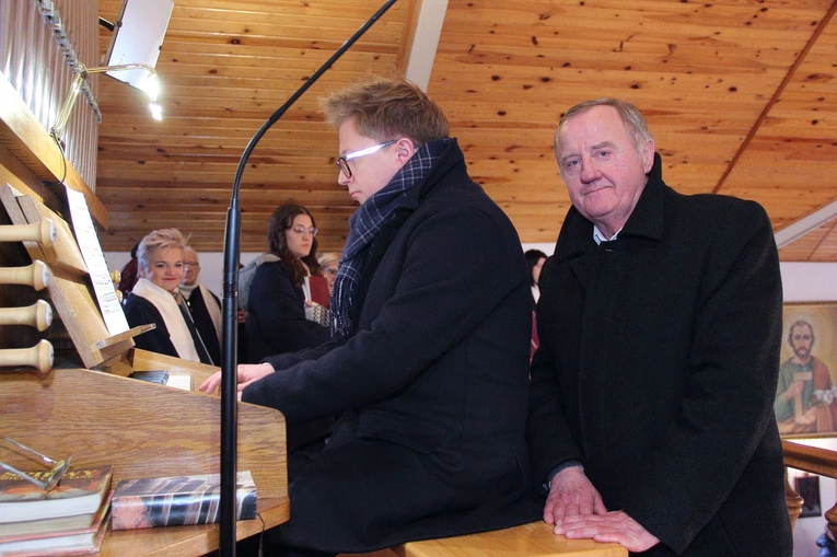 Poświęcenie organów w Siemianicach