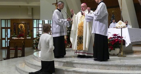 Błogosławieństwo wdowy w Bielsku-Bialej Aleksandrowicach