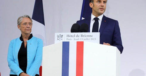 Prezydent Francji zapowiada dwie odrębne ustawy nt. końca życia