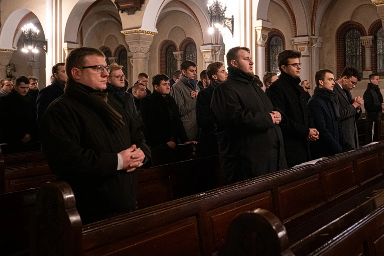 Kolędowanie kleryków w Katowicach-Panewnikach