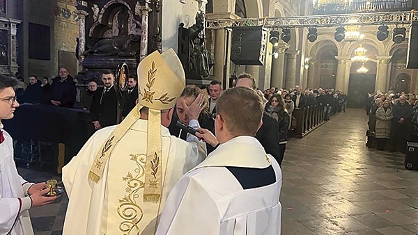 Osoby, które przyjęły namaszczenie Duchem Świętym pochodzą z Ciechanowa, Płońska i Płocka. 