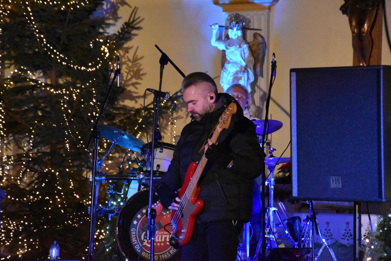 Koncert Czerwonych Gitar w Dobromierzu