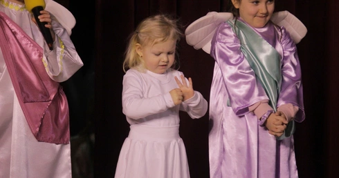 Jezusek, ochronka i dziadkowie