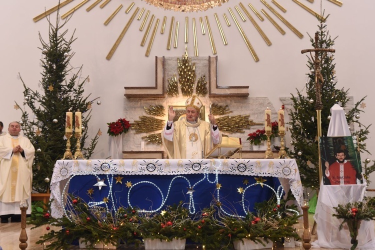 Kolędnicy misyjni w Męcinie