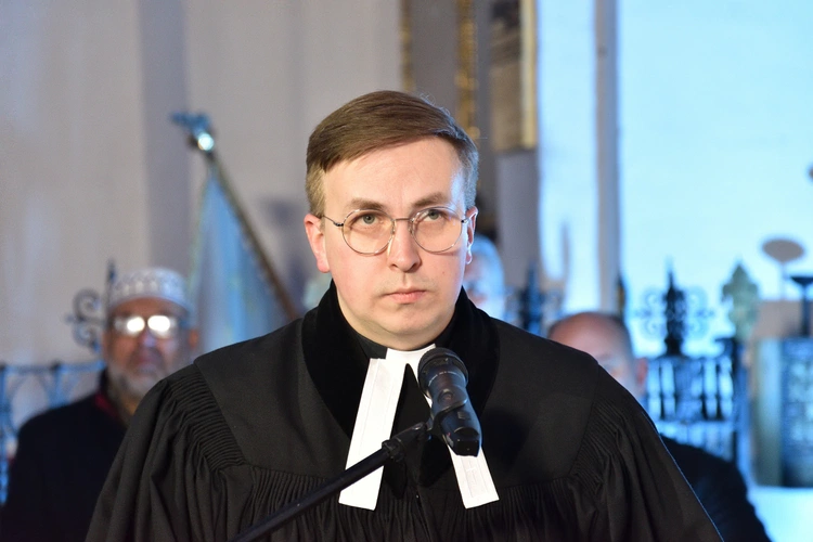 Modlitwa międzyreligijna w bazylice Mariackiej w Gdańsku