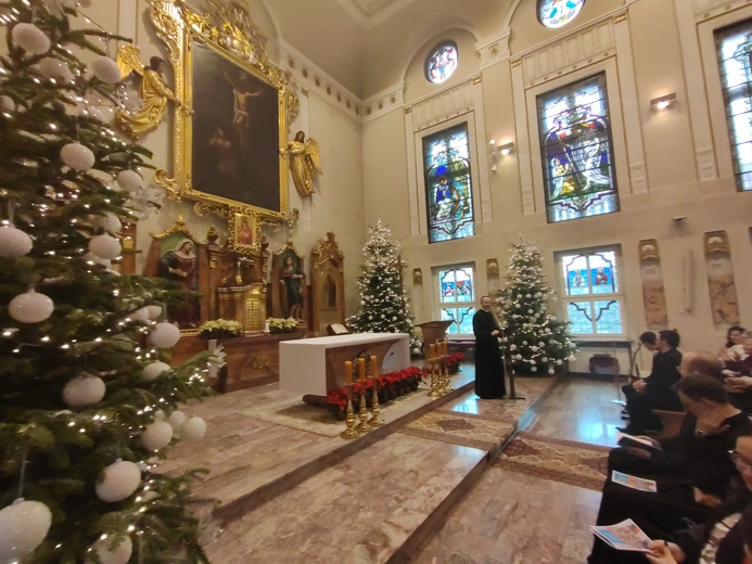 Kolędowali z klerykami