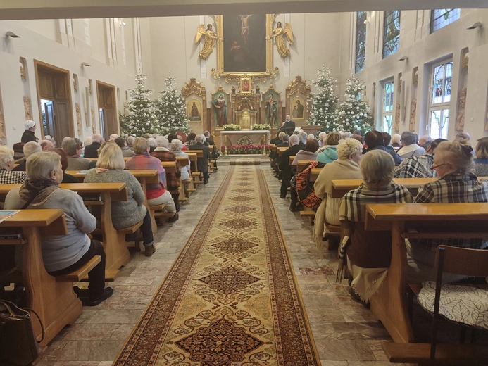 Kolędowali z klerykami